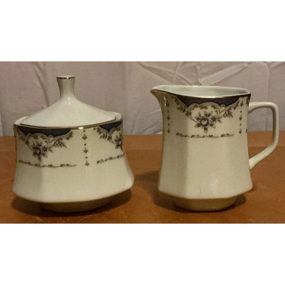 Seizing Fine China Mood Indigo 7936 Cream And Sugar Bowls, Retired